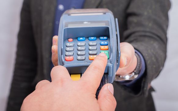 银盛通刷卡能提额吗 信用卡提额攻略：刷POS机提额最快